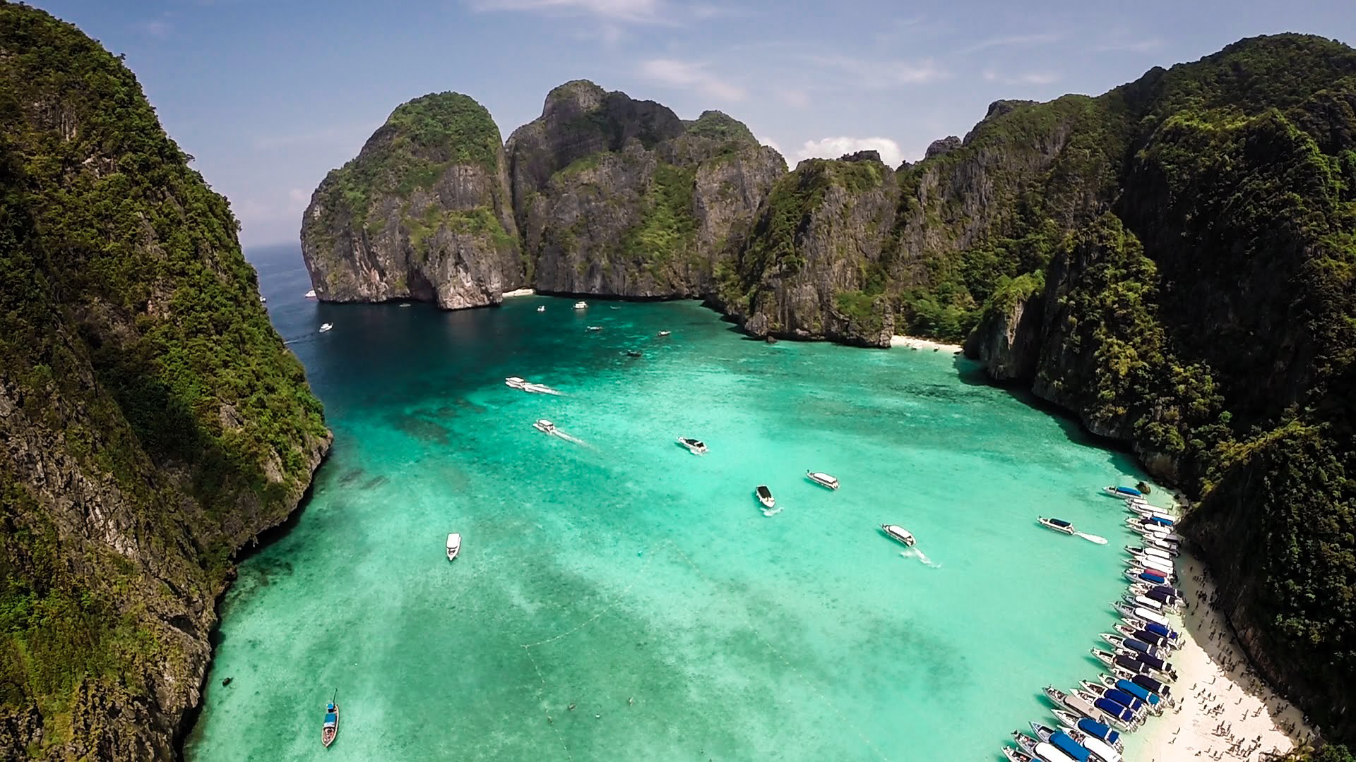 Rýchloloďou na Maya Bay