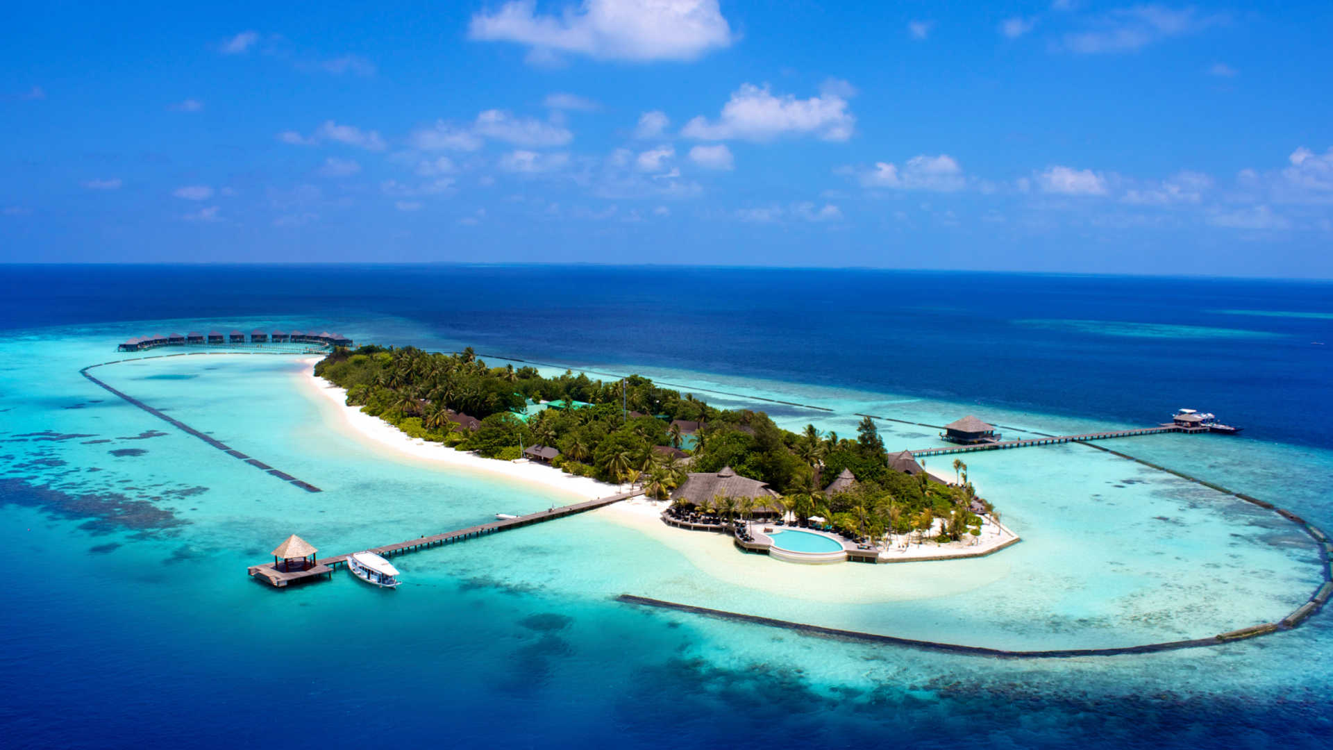 Komandoo Maldives Island Resort