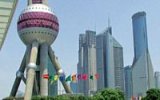Šanghaj je nejlidnatější město Číny, kde je nejvyšší budovou „otvírák na lahve“