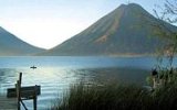 Tajemné jezero Atitlán: Neznáme přesnou hloubku a fouká tu zvláštní vítr