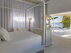 Luxury Beachfront Bungalow - 1