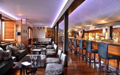 The_Cape_Grace_Hotel_Bascule_Bar_