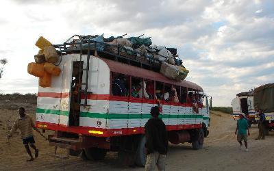 Tuleár dálkový autobus Toliara-Morondava (260km) | Madagaskar - Tulear 