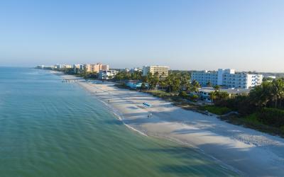 Naples Beach Hotel