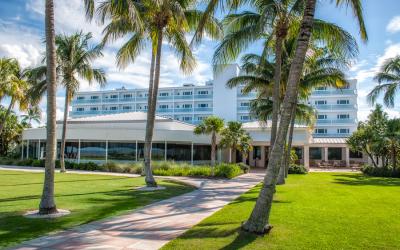 Naples Beach Hotel