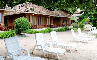 beach-front-rooms01