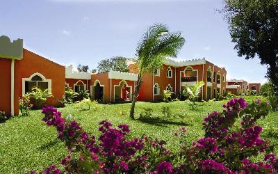 Hotelové budovy v zahradě | Diamonds Dream of Africa