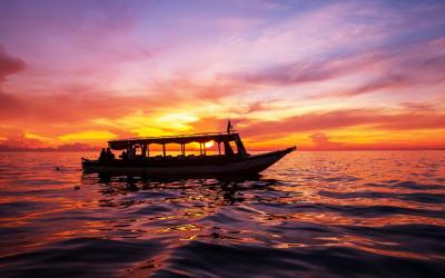 kep sunset boat