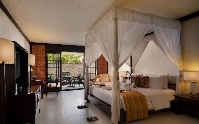 Ayodya Palace Honeymoon Bedroom