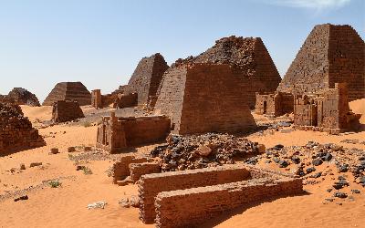 Sudán | Meroe_Pyramids