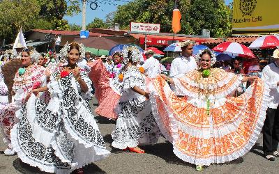 Panama | Azuero Peninsula_Pollera