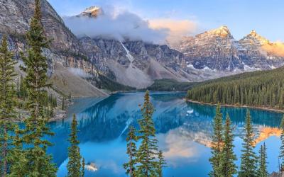 Inkoustová jezera Moraine... | Moraine Lake