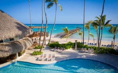 Pool next to the beach