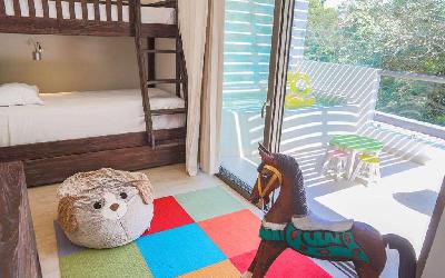 Eco Family Suite - Family Section - Bunk Bed and Pool on the balcony