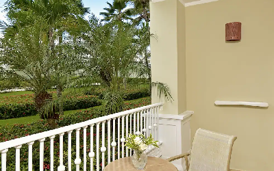 Double room balcony garden view