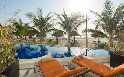 Swim Up Rooms Terrace