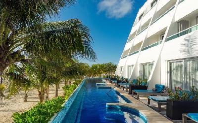 Swim Up Rooms