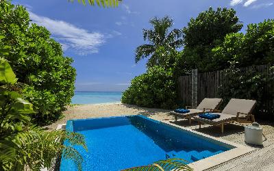 Beach Villa With Pool Exterior