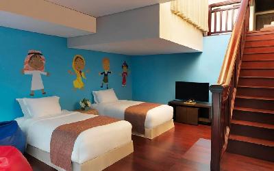 Deluxe Family Lagoon Access Kids Room