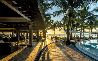 Restaurant next to pool and  beach