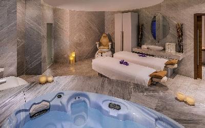Spa Massage & Whirpool Tub