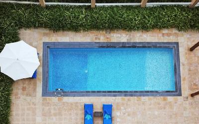 Pool in Pool Suites