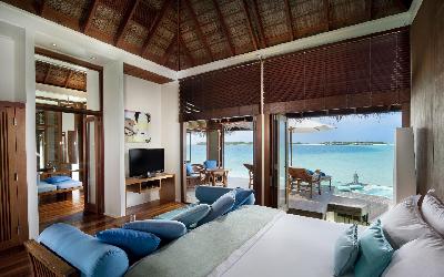 Grand Water Villa Bedroom