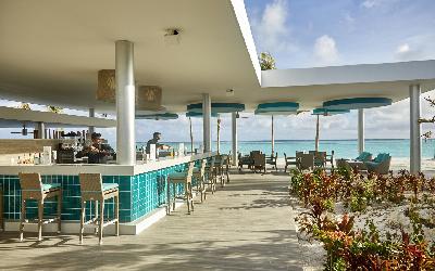 Poolside & Beach Bar