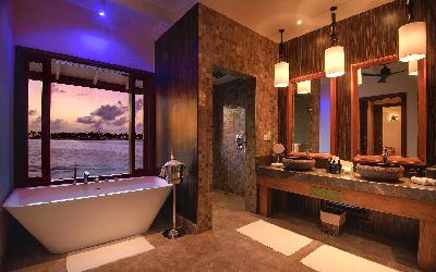 Water Villa With Pool - Bathroom
