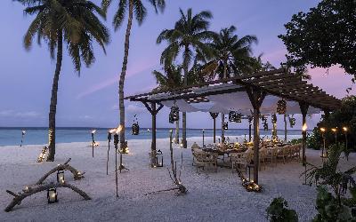 Beach Dining