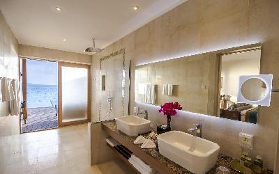 Ocean Pool Villa Bathroom Interior