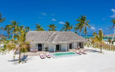 Family Beach Suite With Pool