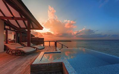 Water Suite Sunset View