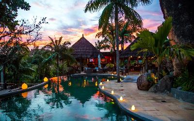 Pool Sunset View