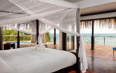 Deluxe Sea View Pool Villa Bedroom