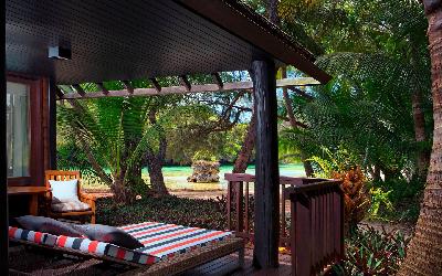 Waterfront Bungalow Terrace