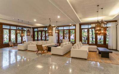 AA LOBBY