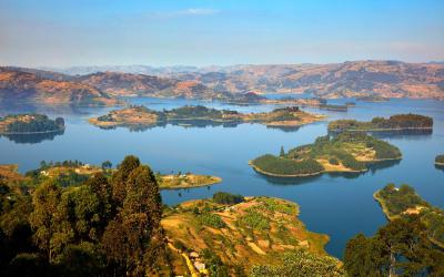 Lake Bonyonyi
 | Uganda