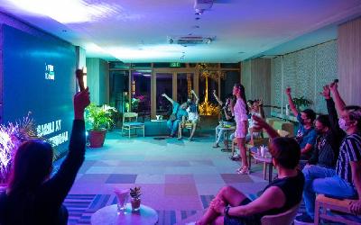 KARAOKE